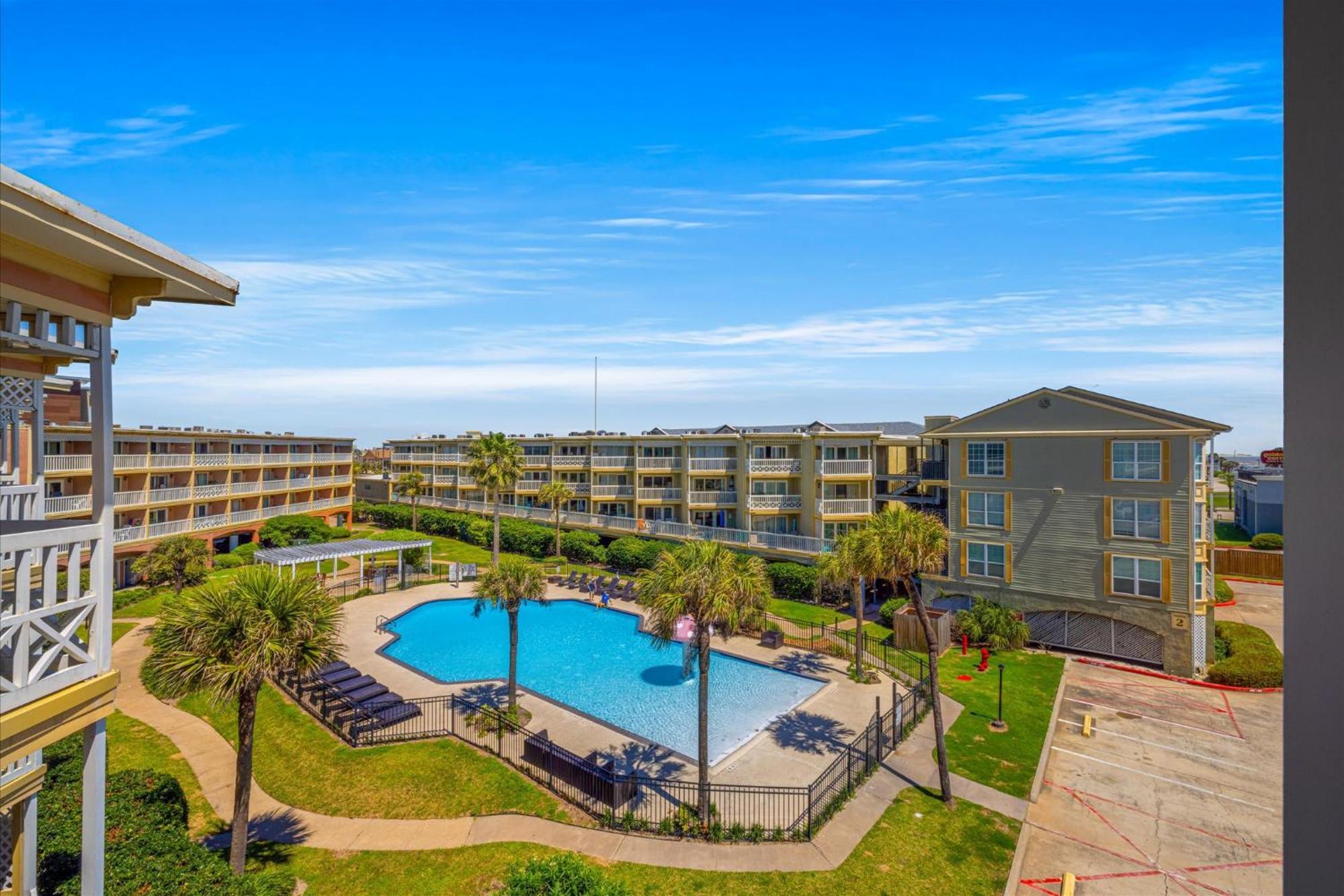 Charming Waterfront Condo Galveston Eksteriør billede